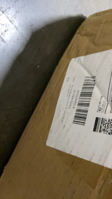 30" Wyndham Gold Trim Undermount Single Sink Bathroom Vanity – New – photo 8